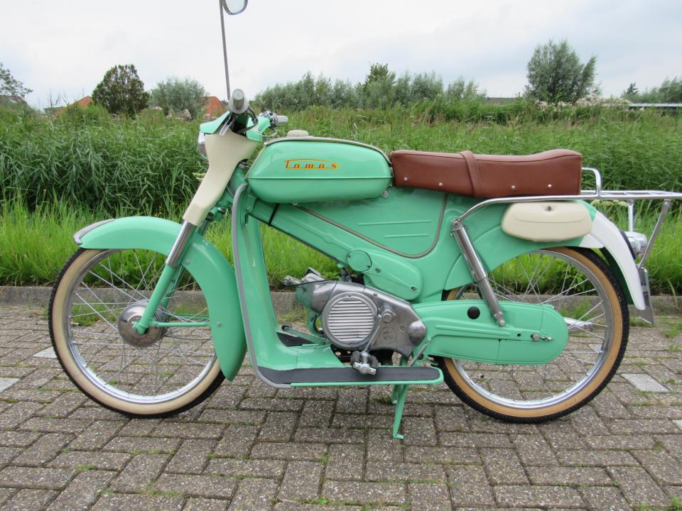 Tomos